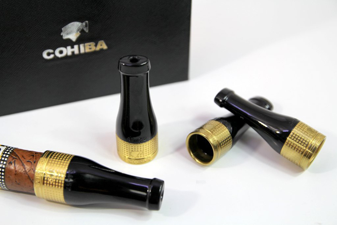 Tẩu hút thuốc cigar cohiba