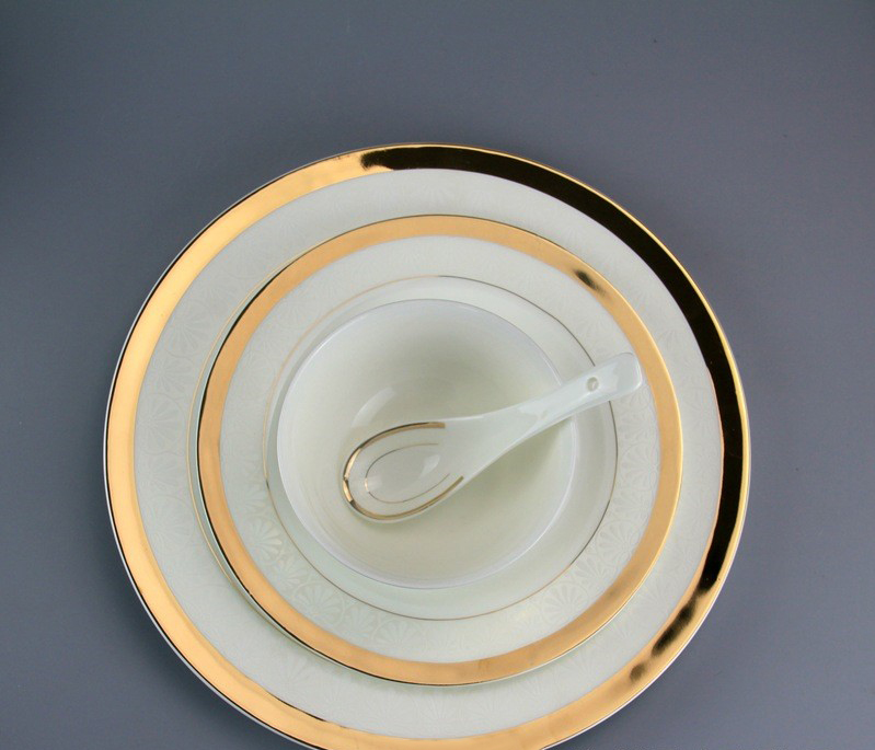 Bộ bát sứ xương hai viền vàng
