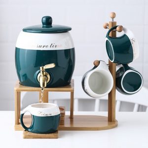 Bình trống sứ xanh đựng nước pha trà