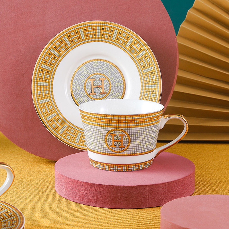 Bộ ấm trà Hermes