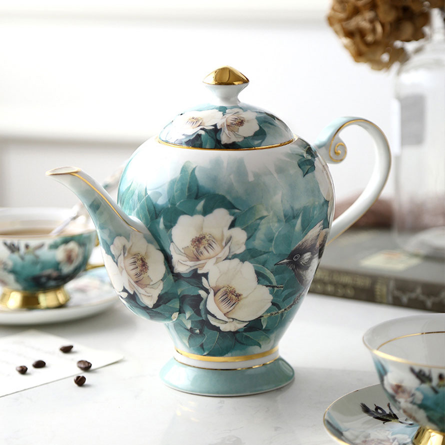 Bộ ấm trà sứ hoa mộc lan