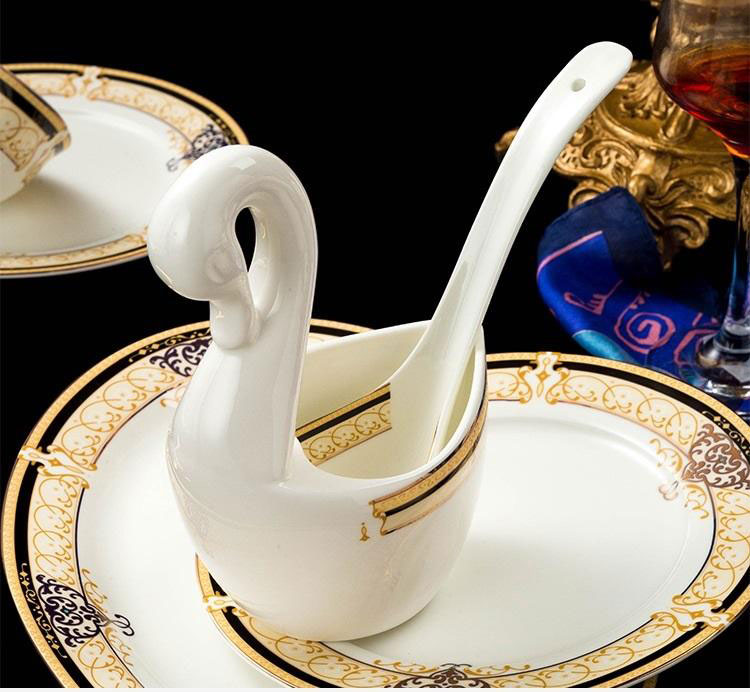 Bộ bát sứ xương họa tiết vàng