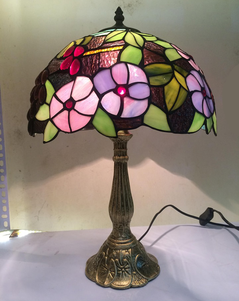 Đèn bàn chùm nho