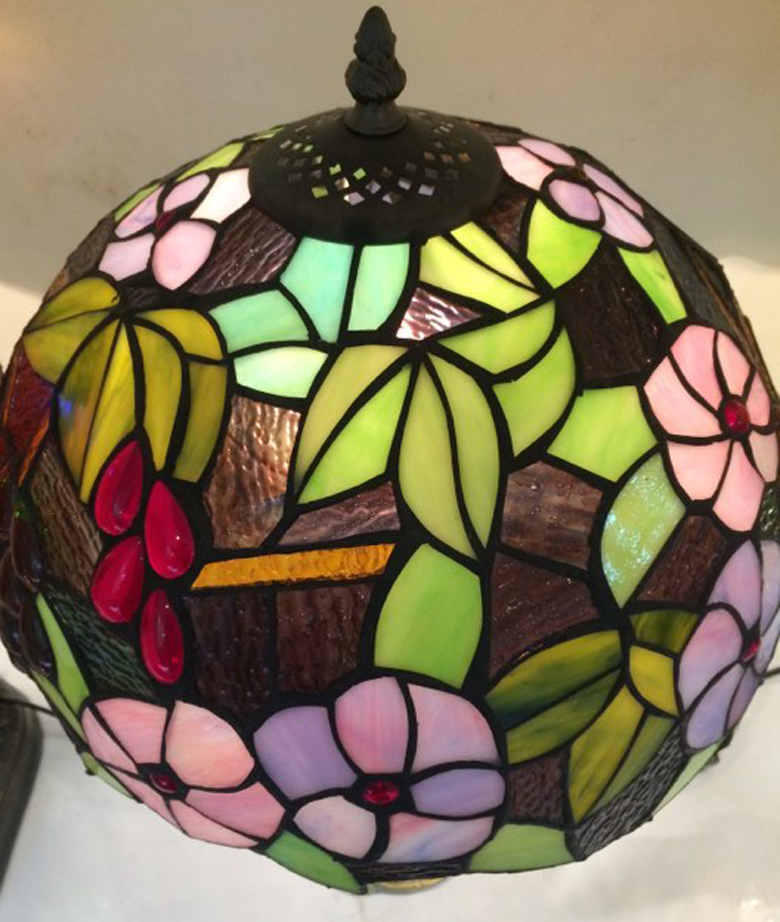 Đèn bàn chùm nho