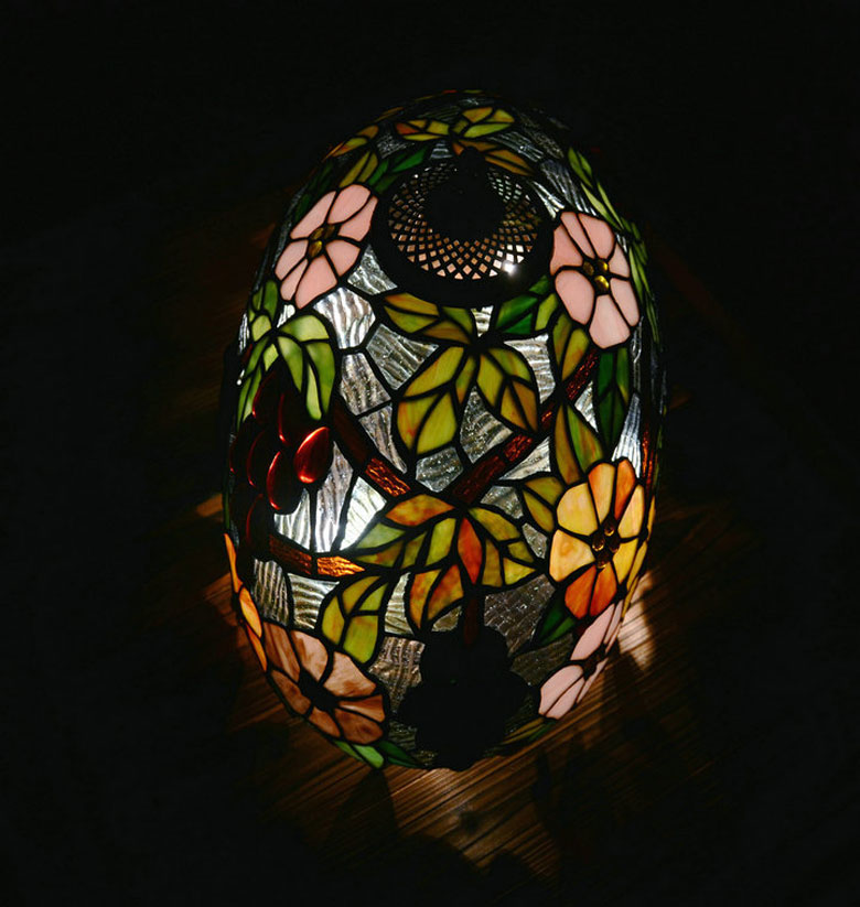 Đèn bàn thân én Tiffany