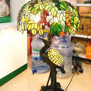 Đèn bàn thân hạc Tiffany