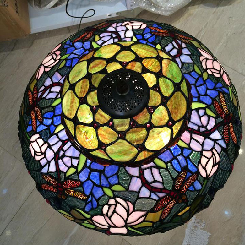 Đèn bàn Tiffany Lotus