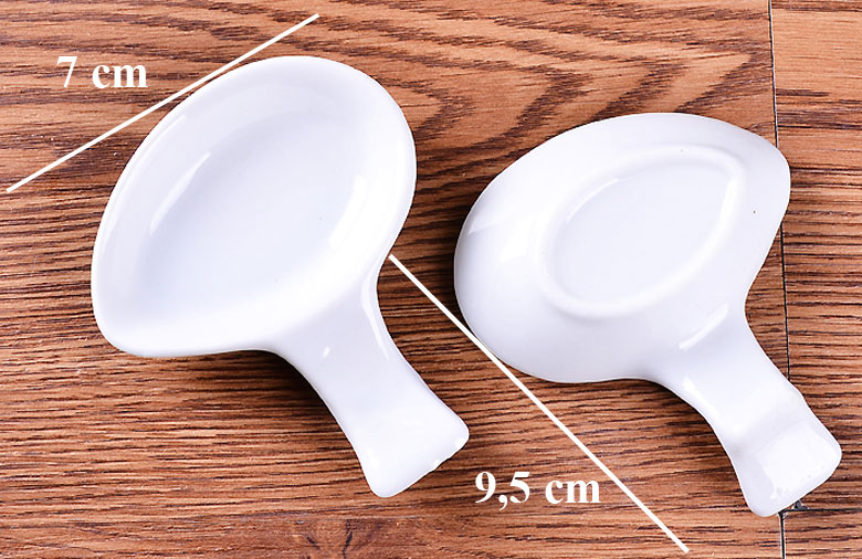 Gác đũa thìa sứ gia vị