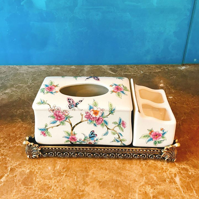 Hộp giấy hoa tím