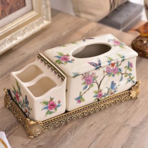 Hộp giấy hoa tím