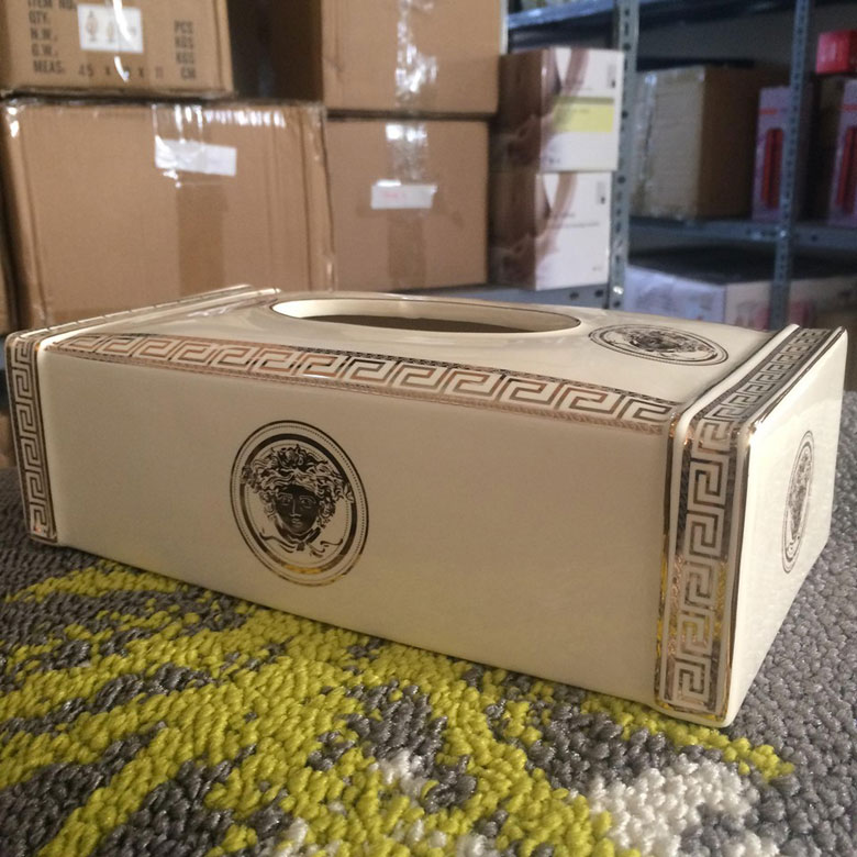 Hộp sứ đựng khăn giấy versace