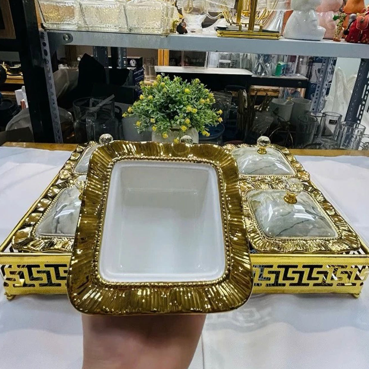 Khay mứt sứ khung hợp kim mạ vàng 6 ngăn