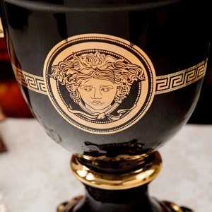 Lọ hoa versace đen