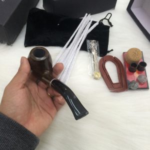 Tẩu gỗ hút cigar