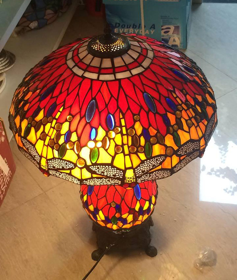 Đèn bàn bầu Tiffany Dragonfly hổ phách