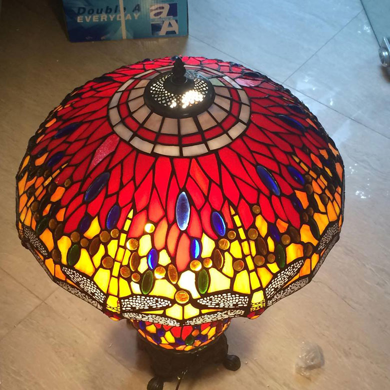 Đèn bàn bầu Tiffany Dragonfly hổ phách