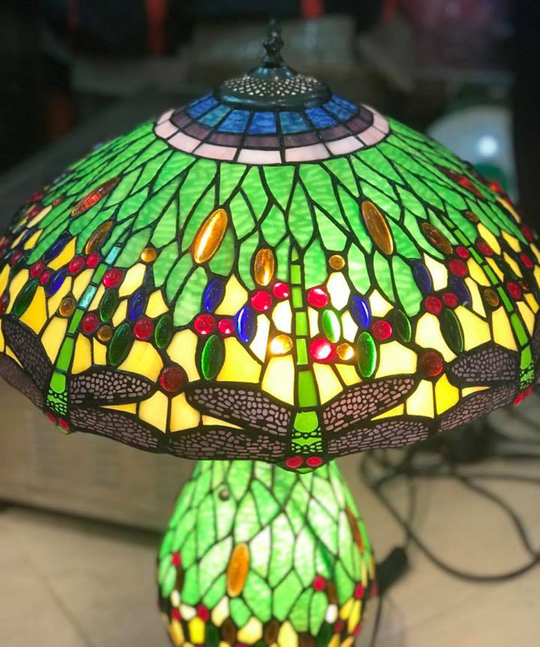 Đèn bàn bầu Tiffany Dragonfly xanh lá
