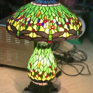 Đèn bàn bầu Tiffany Dragonfly xanh lá