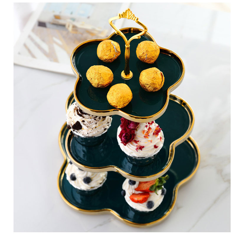 Khay bánh ba tầng bàn tiệc