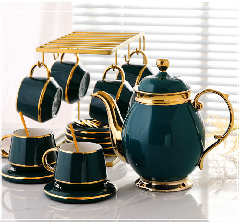 Bộ ấm trà sứ xanh khung treo cốc vàng