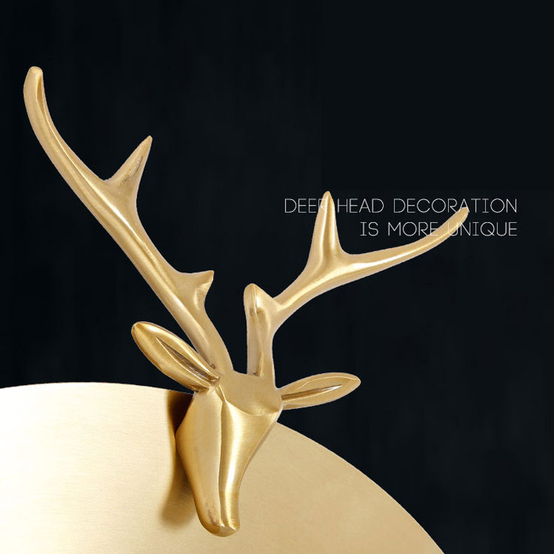 Đồng hồ treo tường sang trọng hươu vàng