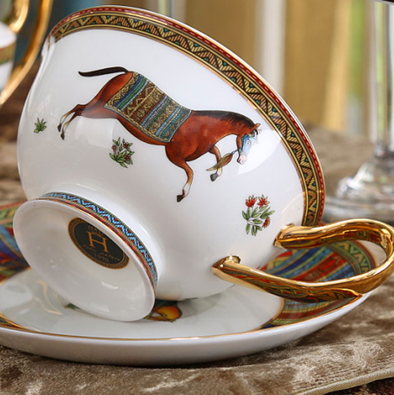 Bộ ấm trà Hermes