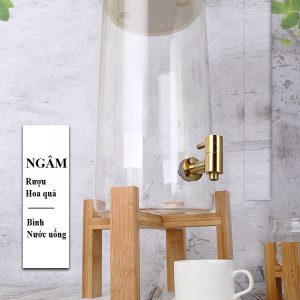 Bình thủy tinh đựng nước ngâm hoa quả ngâm rượu
