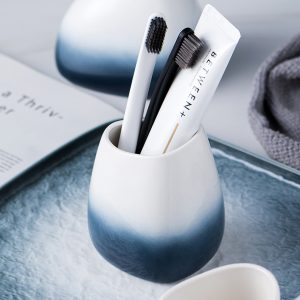 Bộ phụ kiện phòng tắm sứ Ombre