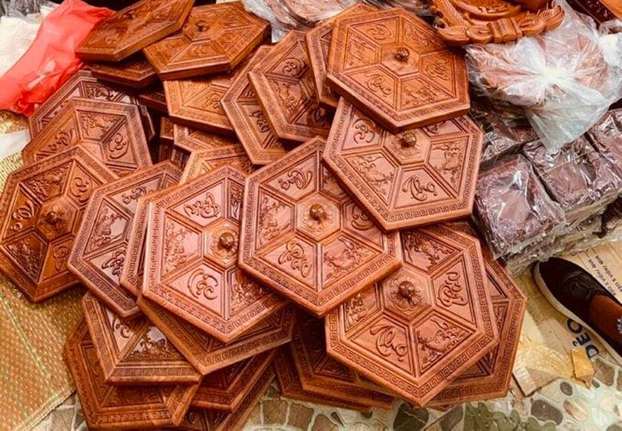 Hộp mứt Tết gỗ