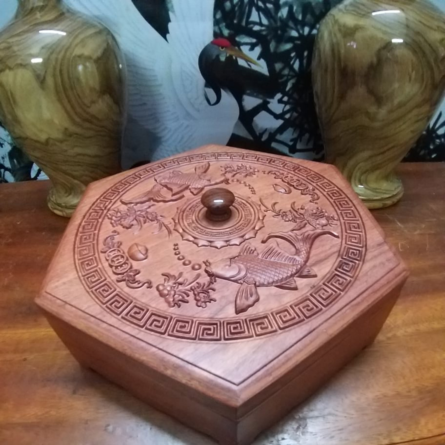 Khay mứt Tết gỗ cá chép