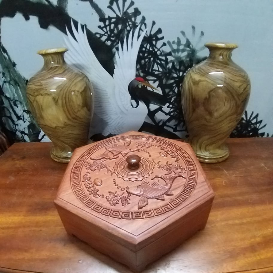 Khay mứt Tết gỗ cá chép