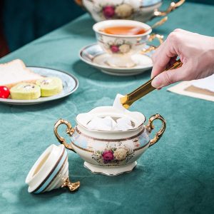 Bộ ấm trà hoa kiểu âu kèm đĩa bánh