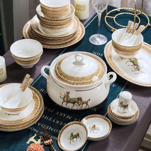 Bộ bát ngựa sứ xương hoa văn vàng 60 chi tiết