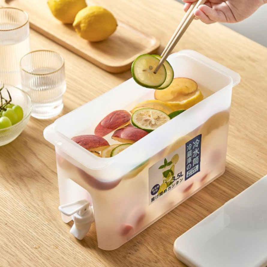Bình đựng nước có vòi để tủ lạnh
