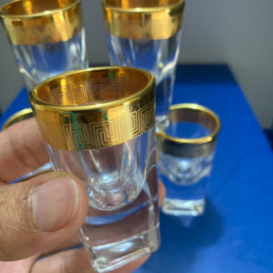 Ly uống rượu thủy tinh mắt trâu nạm vàng 24K